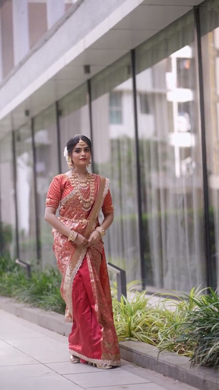 Temple Jewelry & Kanjivaram Bridal Smile